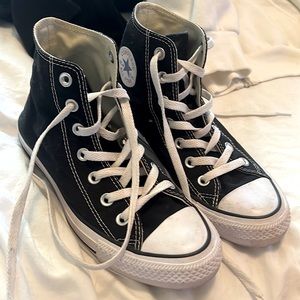 Black high top converse